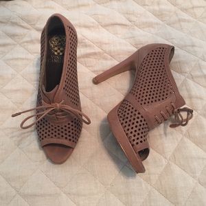 Vince Camuto perforated peep-toe pumps with laces