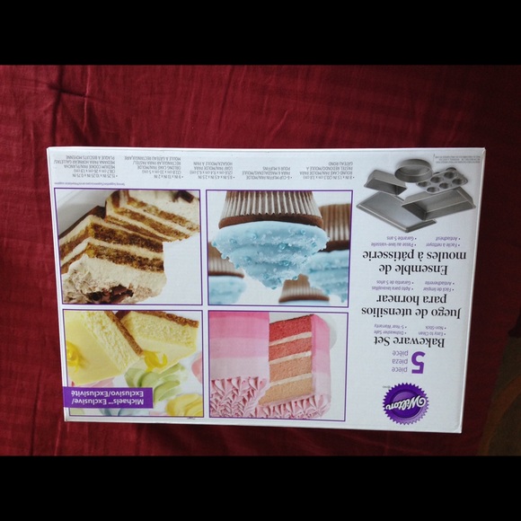 Wilton cake supplies - Picture 2 of 4