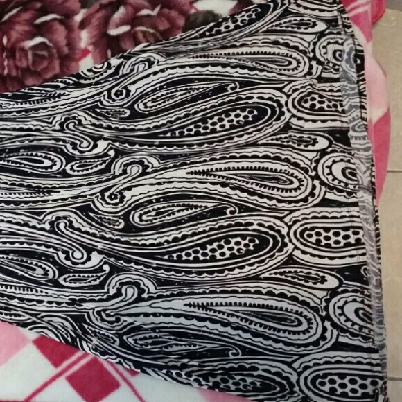 Long dress - Picture 2 of 3