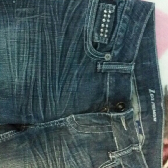 Blue jeans - Picture 1 of 4