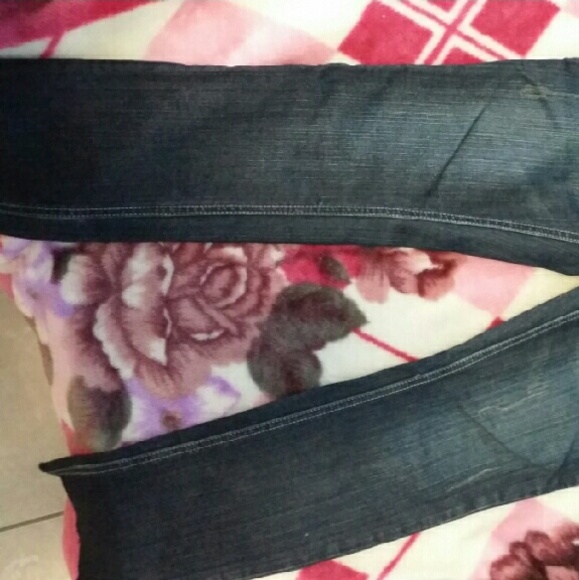 Blue jeans - Picture 2 of 4