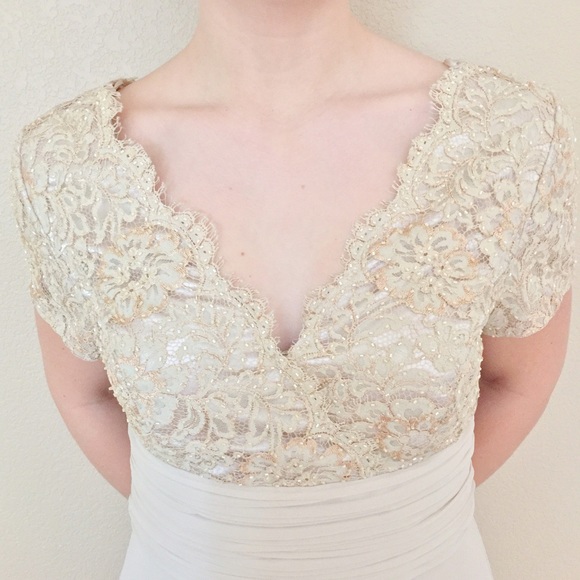 👗HP👗JS Boutique Nude Gown