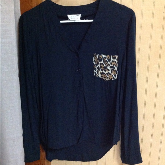 L. A. Hearts Black Blouse w/ Cheetah Pocket