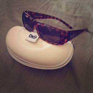 Dolce&Gabbana Sunglasses with case