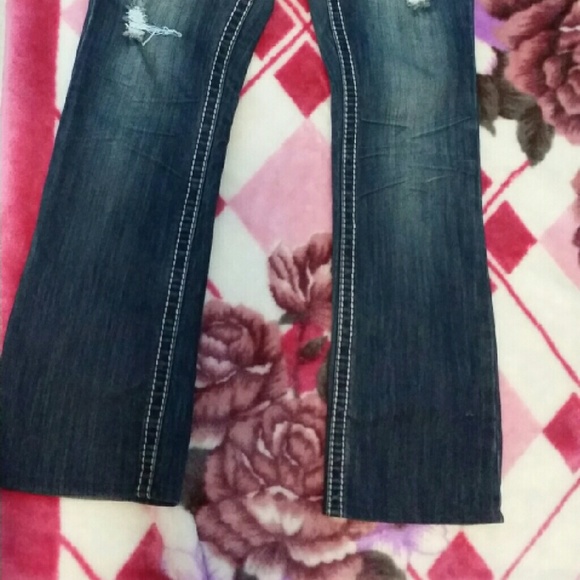 Blue jean - Picture 2 of 4