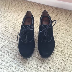 Oxford suede tie up booties