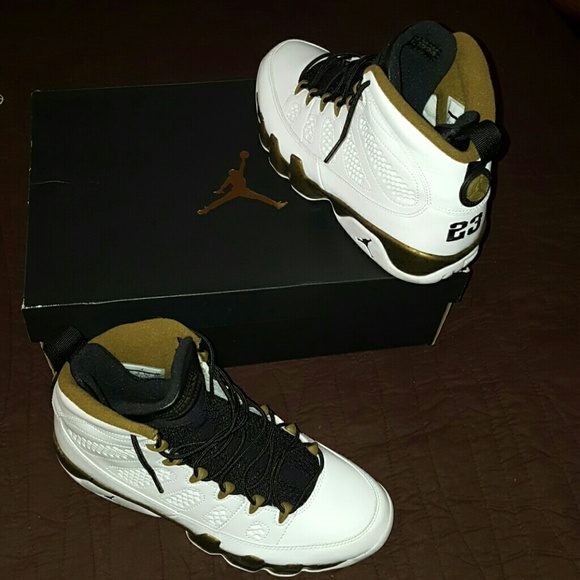 Air Jordan 9 Retro