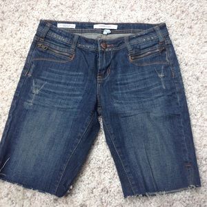 Vigoss above the knee denim shorts
