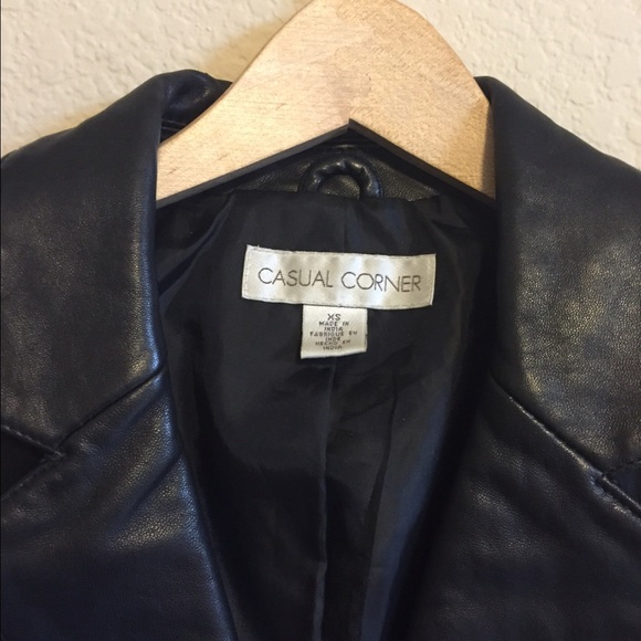 🎉HP 5/16🎉Casual Corner Black Leather Trench Coat - Picture 3 of 4