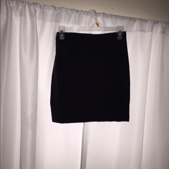 Black pencil skirt