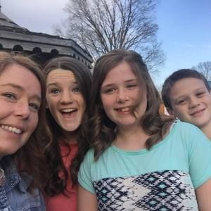 Meet your Posher, Emily