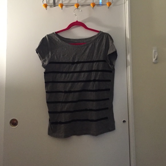 Ann Taylor loft embellishment t-shirt