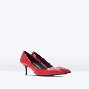 Zara shiny mid heel court shoes
