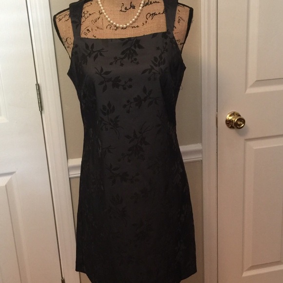 Gorgeous Black Cocktail Dress