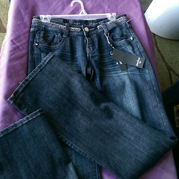 SOLD Grace in LA Size 3 SOLD - Picture 3 of 3