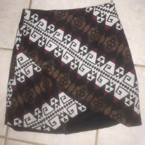 Envelope Aztec skirt