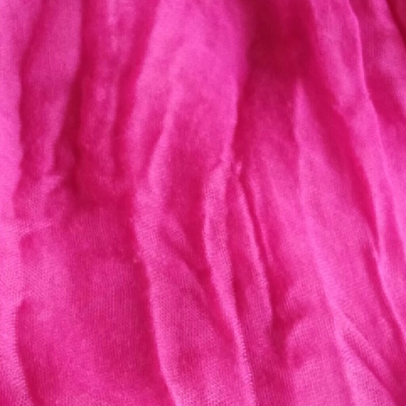 Pink scarf - Picture 3 of 3
