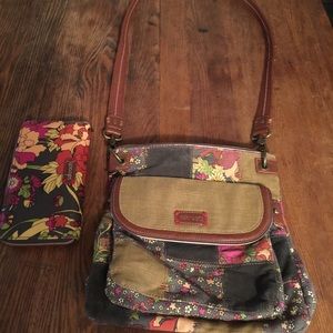 Sakroots purse and wallet