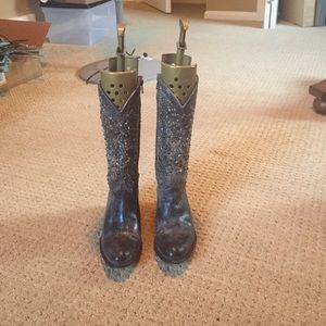 Embellished cowboy boots