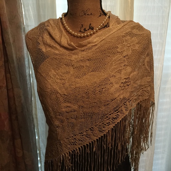 Elegant Shawl