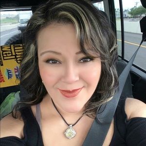 Meet your Posher, Sylvia c.