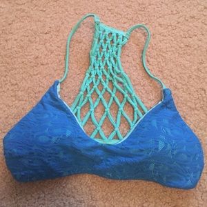 Size L Strappy Bikini Top