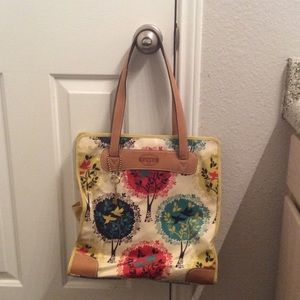 Fossil tote