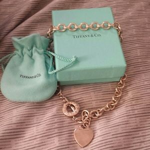 Tiffany & Co toggle heart necklace