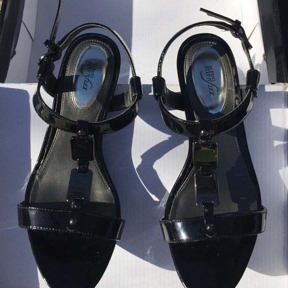 ALFANI Black, KRISSY's in size 7.5M