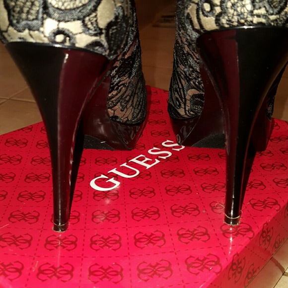 Guess black lace heels - Picture 3 of 4