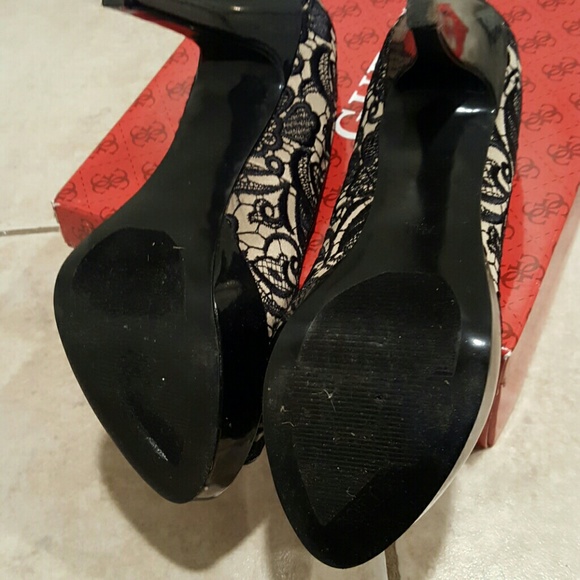 Guess black lace heels - Picture 4 of 4