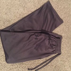 Under Armour Men's size Small drawstring pants.