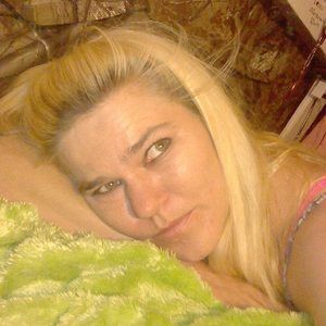 Meet your Posher, Becky