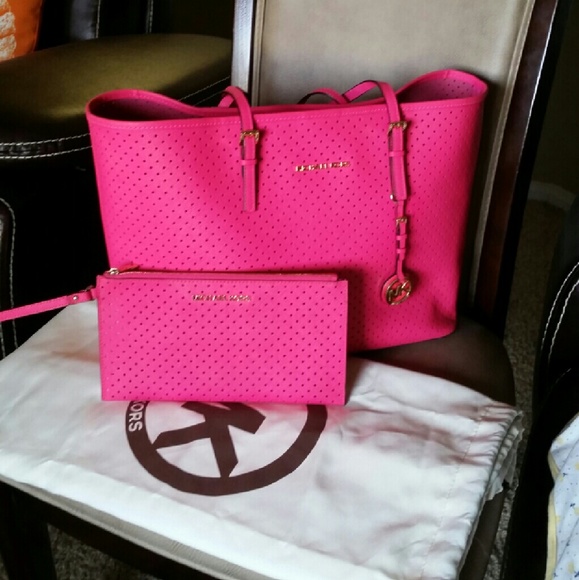Michael Kors Handbags - Michael kors neon pink perforated tote with clutch