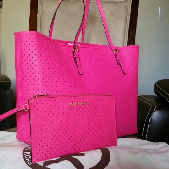 Michael kors neon pink perforated tote with clutch - Picture 4 of 4