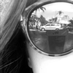 Meet your Posher, Chloe