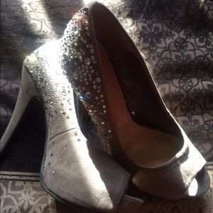 Awesome new heels never worn