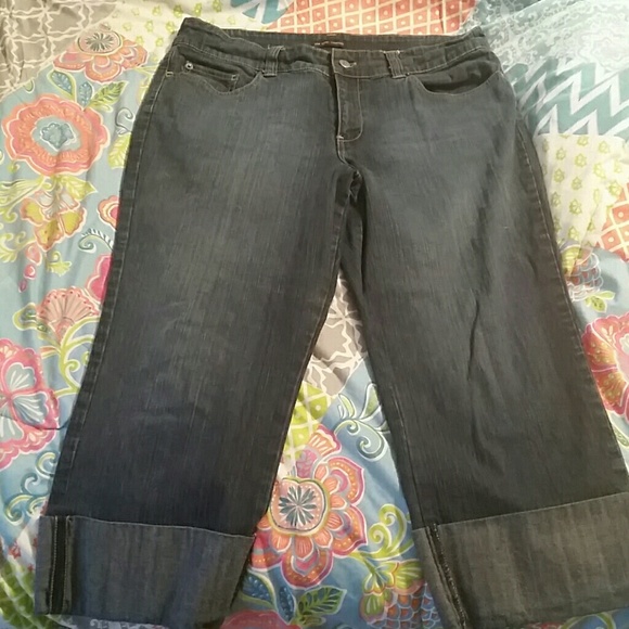 New York & Company Cropped capri