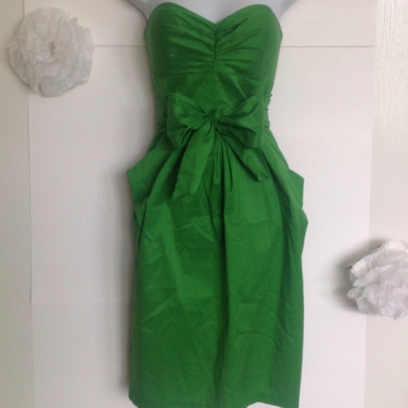 Suzi Chin for Maggy Boutique Dresses & Skirts - 🎉HP 4/23🎉 Gorgeous 💚Strapless💚 Dress