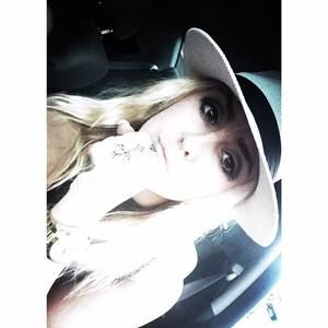 Meet your Posher, Brittney