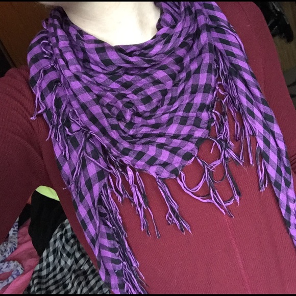Purple triangle scarf