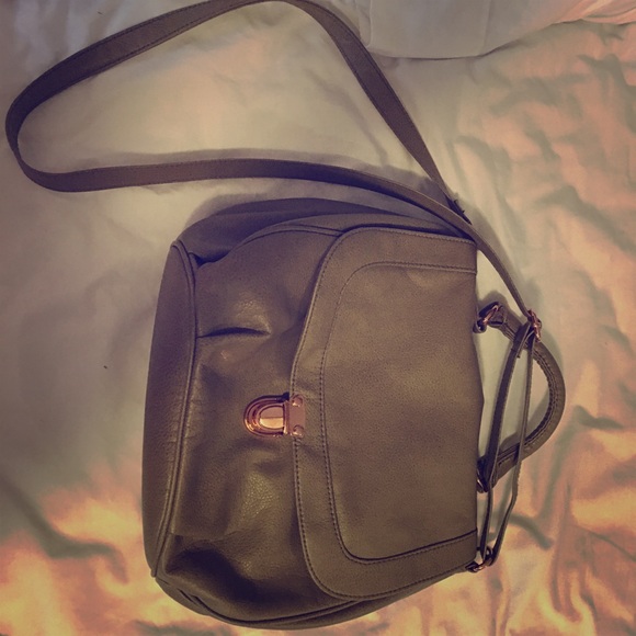 Tan Crossbody Purse!