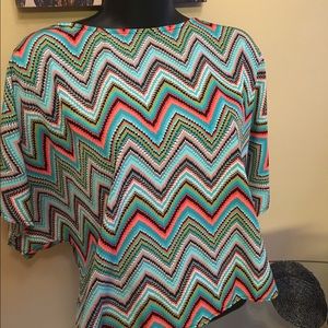 Make offer ❤️❤️❤️❤️Cute striped blouse