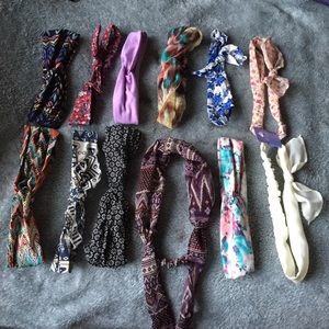 Hair ties/ headbands/ hair clips
