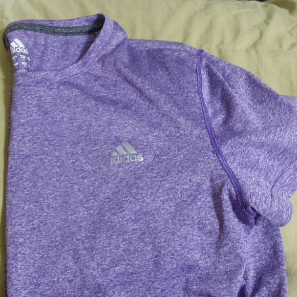 Addidas tshirt