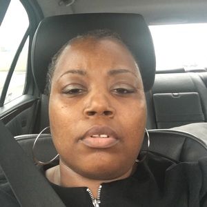 Meet your Posher, Dionna