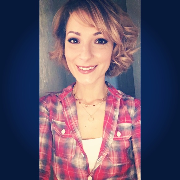 Meet your Posher, Angelica - Picture 1 of 1