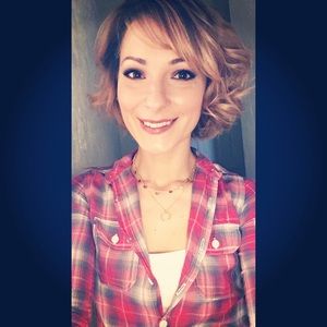 Meet your Posher, Angelica
