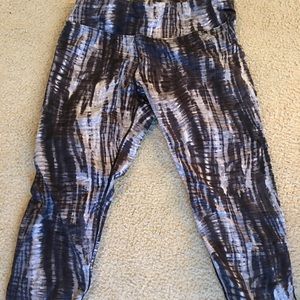 Cabin Klein workout Capri