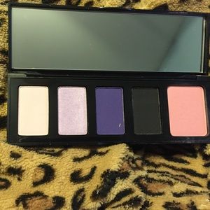 Smashbox eyeshadow and blush palette